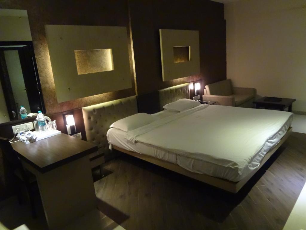Hotel Capitol ธาเน ห้อง รูปภาพ