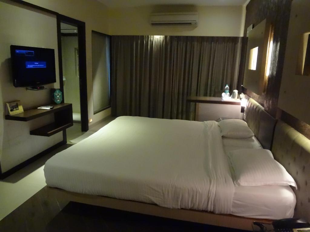 Hotel Capitol ธาเน ห้อง รูปภาพ